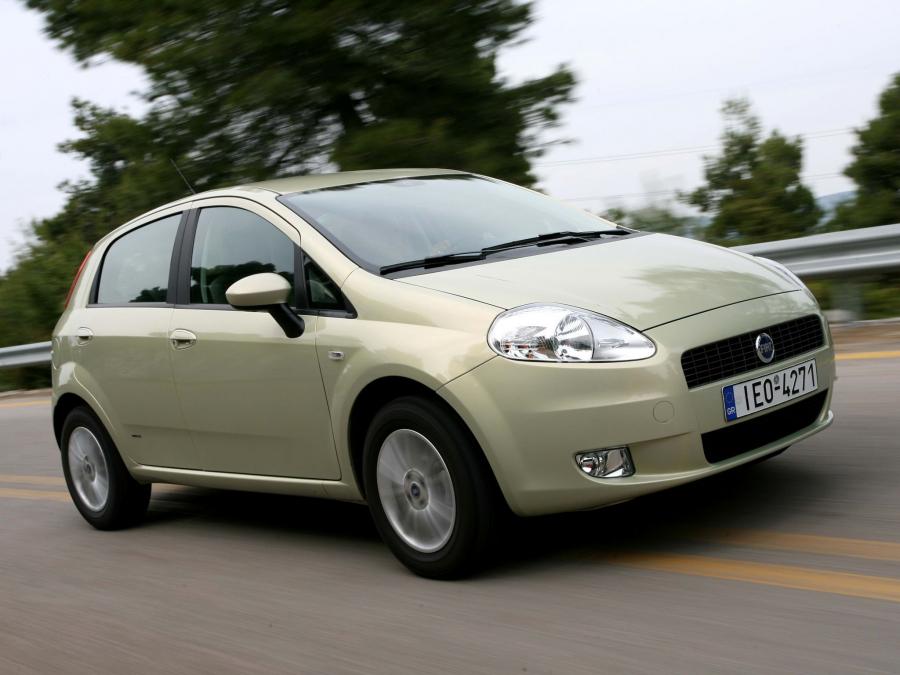  Fiat Grande Punto 5-Door 2005 года  (фото 1 из 14)